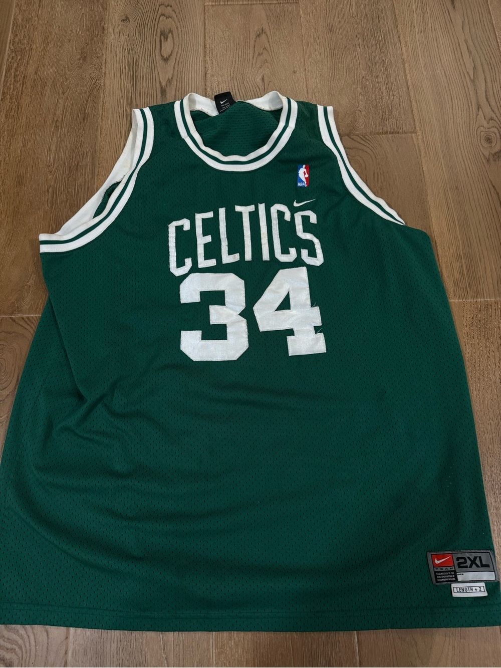 Nike Green Team Basketball Jersey with White Collar